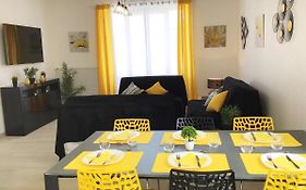 Appartement Le Solea 100m2 climatisé parking proche Sanctuaires